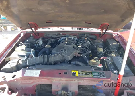 2005 Ford Explorer Sport Trac Adrenalin/Xls/Xlt from USA, damaged, VIN 1FMZU67K85UA64840